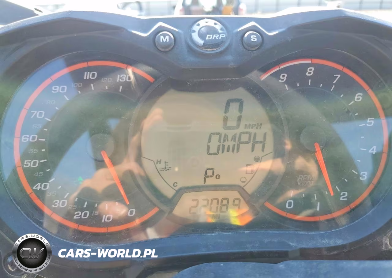 2019 Can-Am Maverick X3 Utility Vehicle VIN:3JBVDAW4XKK002038 - 8