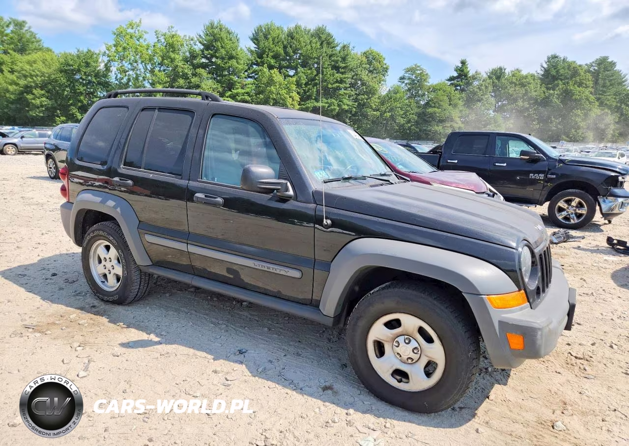 2016 Jeep Liberty Sport VIN:1J4GL48KX5W585588 - 4
