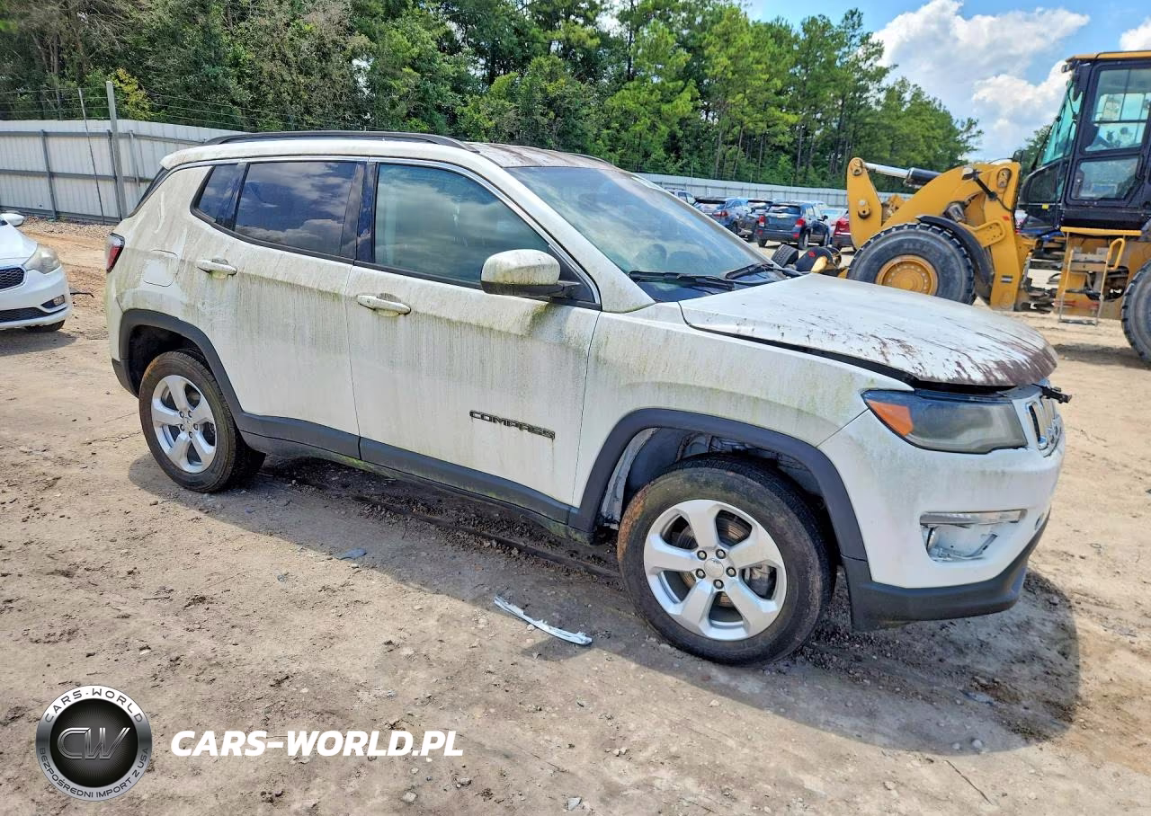 2020 Jeep Compass Latitude VIN:3C4NJDBB1LT173932 - 4