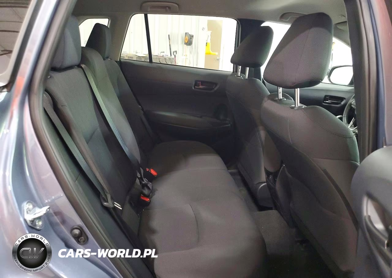 2026 Toyota Corolla Cross Le VIN:7MUCAABG3TV175196 - 10