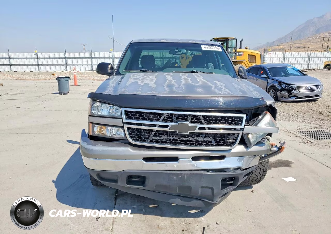 2007 Chevrolet Silverado K1500 Classic Crew Cab VIN:2GCEK13Z771164991 - 5