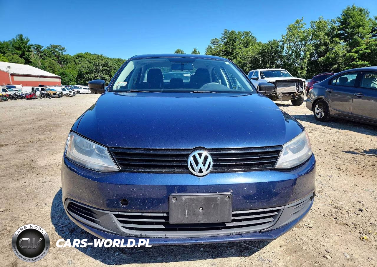 2012 Volkswagen Jetta Base VIN:3VW2K7AJ8CM373210 - 5