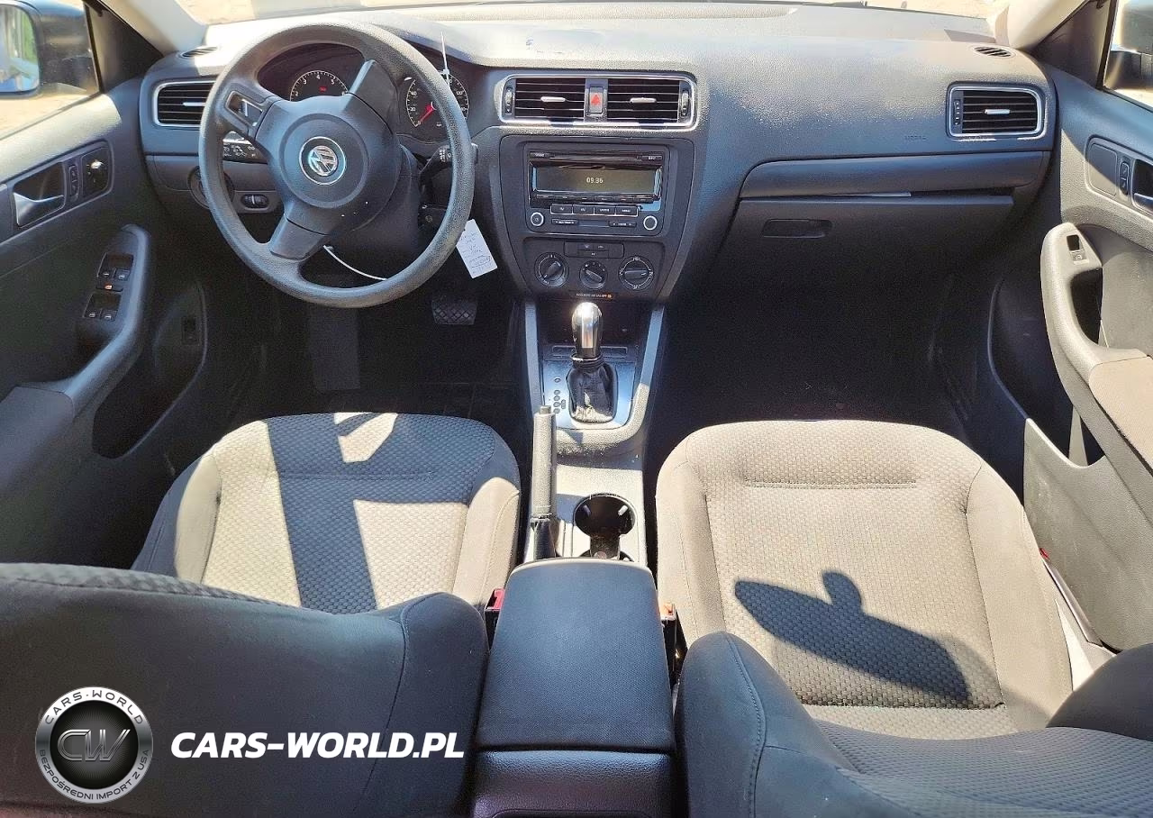 2012 Volkswagen Jetta Base VIN:3VW2K7AJ8CM373210 - 8