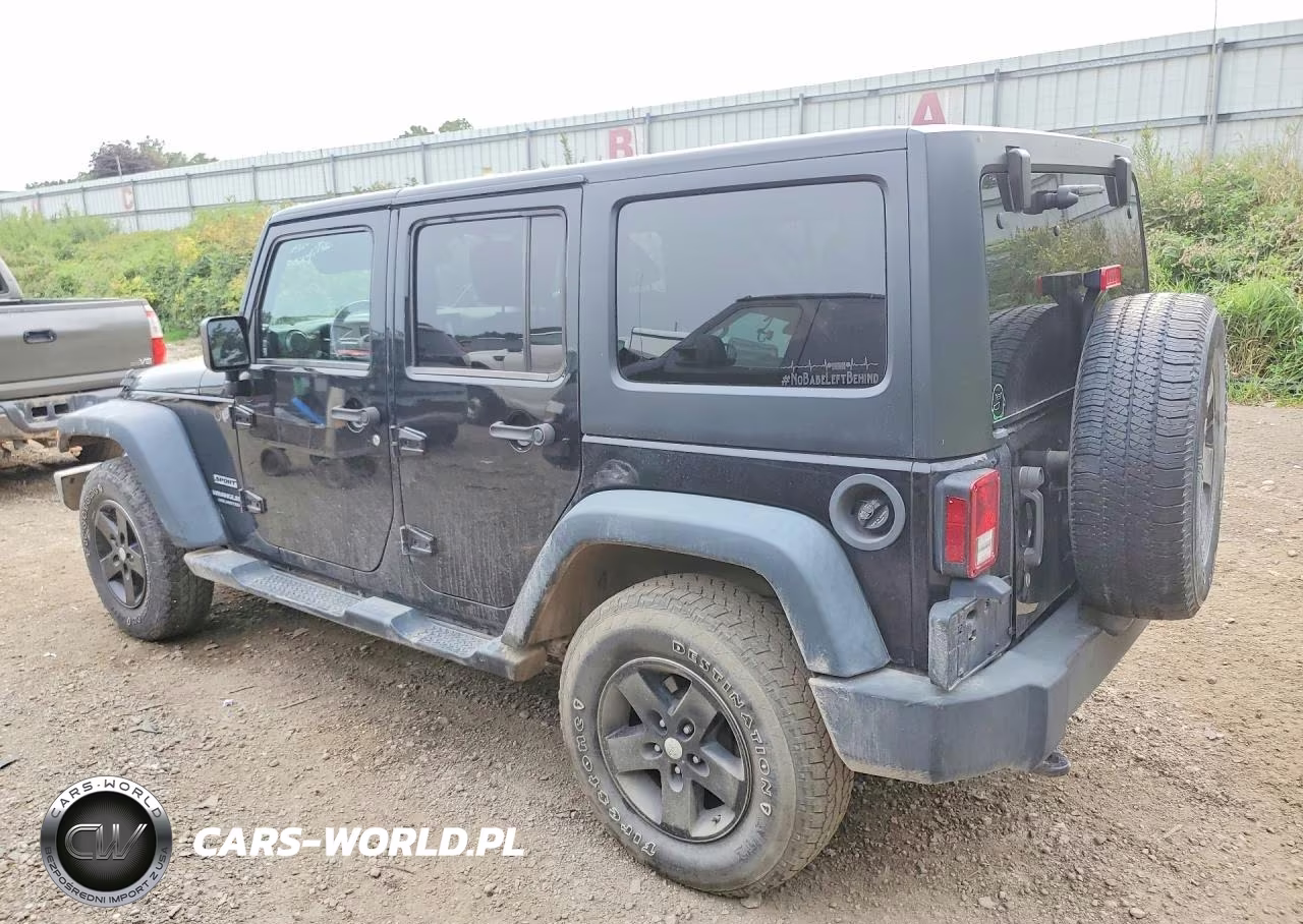 2015 Jeep Wrangler Unlimited Sport VIN:1C4BJWDG4FL588766 - 2