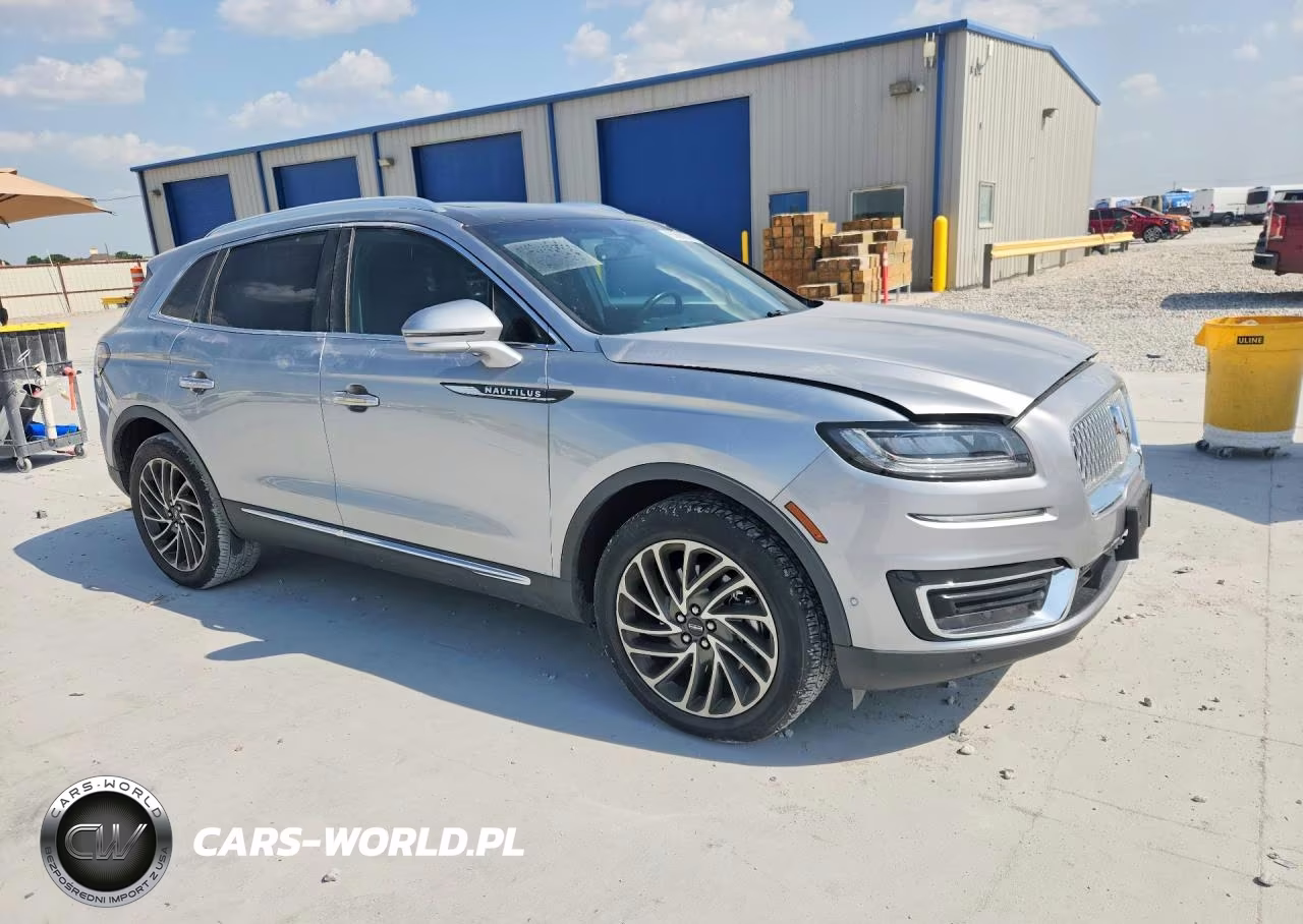 2020 Lincoln Nautilus Reserve VIN:2LMPJ6K9XLBL04367 - 4