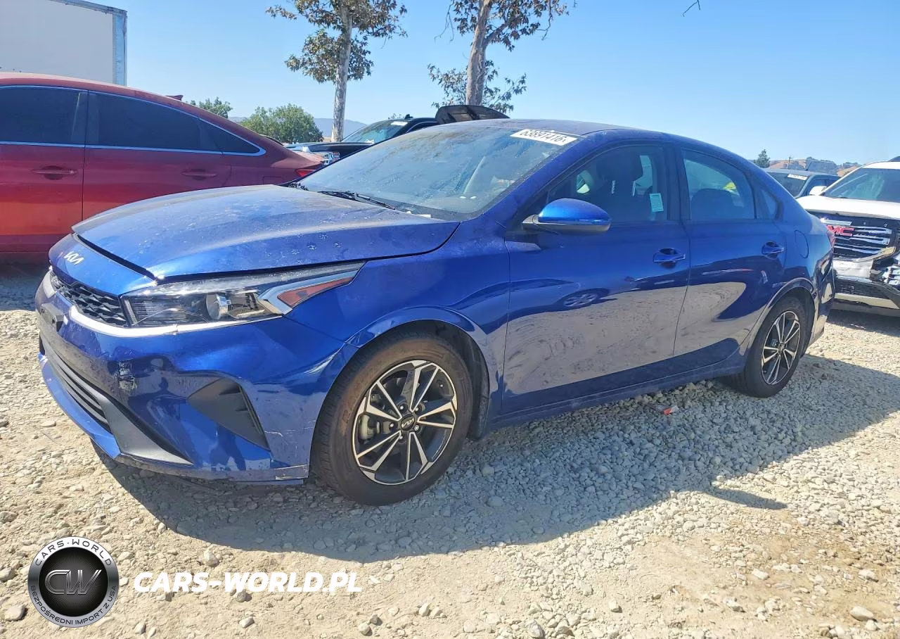 2023 Kia Forte Lxs