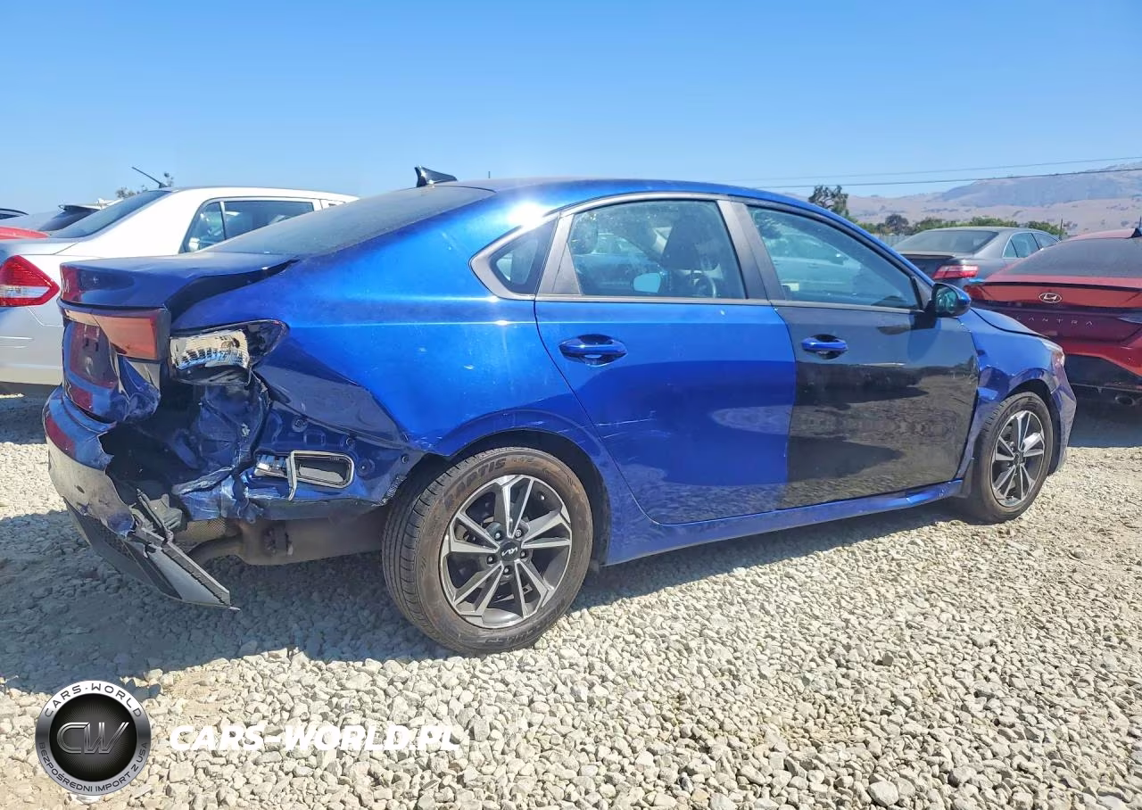 2023 Kia Forte Lxs VIN:3KPF24AD5PE620888 - 3