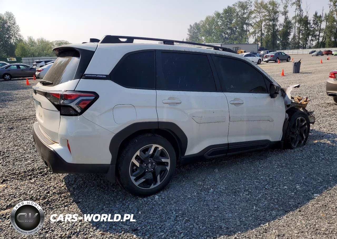 2025 Subaru Forester Limited VIN:JF2SLDRC2SH512904 - 3