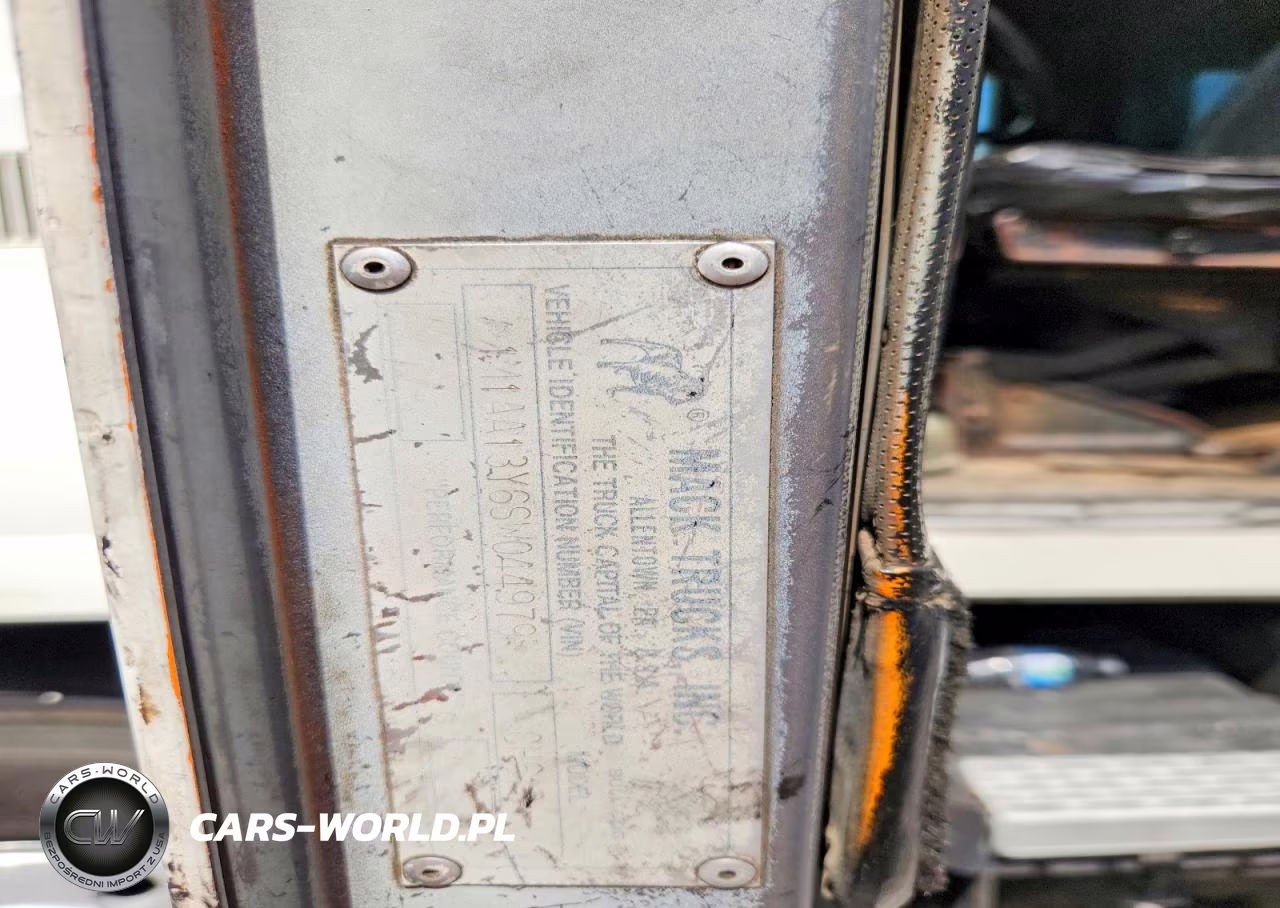 1995 Mack Ch613 Dump Truck VIN:1M1AA13Y6SW044979 - 10