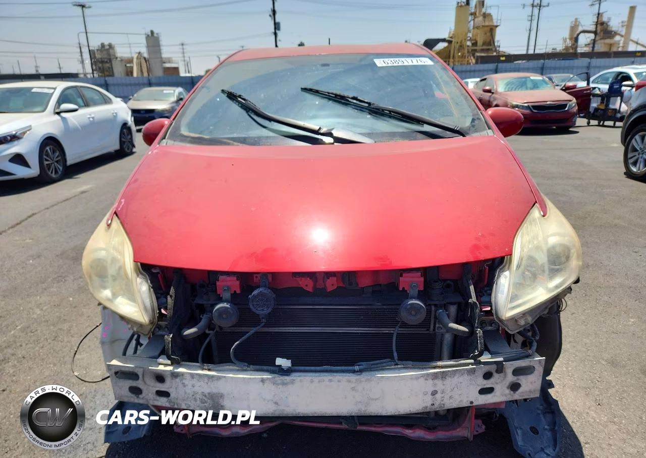2015 Toyota Prius Two VIN:JTDKN3DU5F0463169 - 5