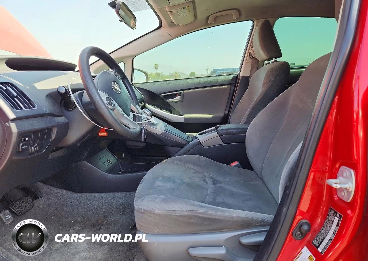 2015 Toyota Prius Two VIN:JTDKN3DU5F0463169 - 7