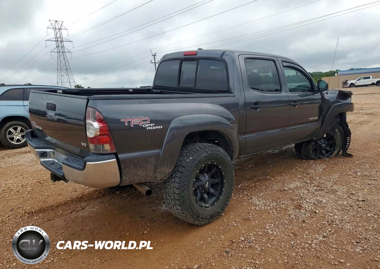 2011 Toyota Tacoma V6 VIN:3TMLU4EN7BM069443 - 3