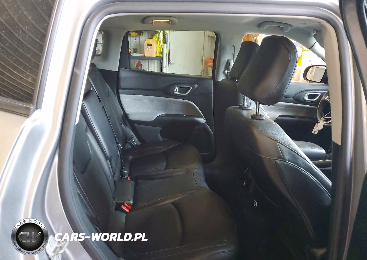 2022 Jeep Compass Latitude Lux VIN:3C4NJDFB2NT208202 - 11