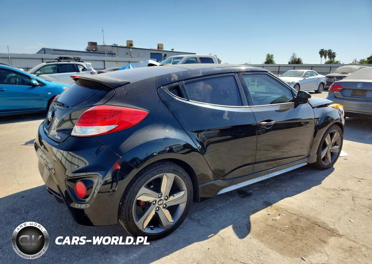 2015 Hyundai Veloster Turbo VIN:KMHTC6AE5FU225884 - 3