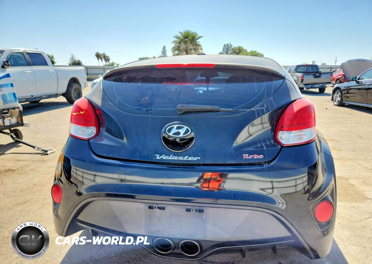 2015 Hyundai Veloster Turbo VIN:KMHTC6AE5FU225884 - 6