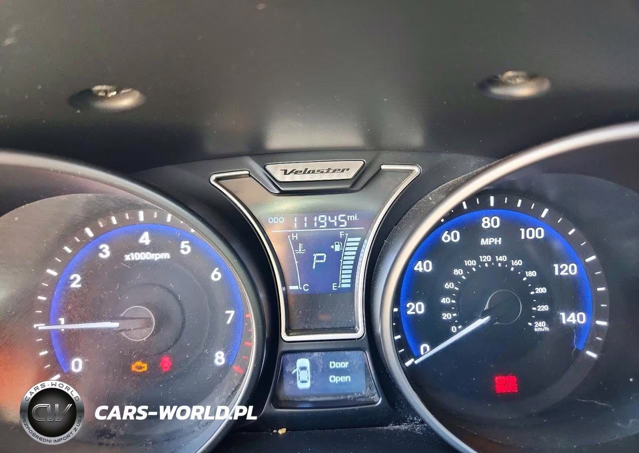 2015 Hyundai Veloster Turbo VIN:KMHTC6AE5FU225884 - 9