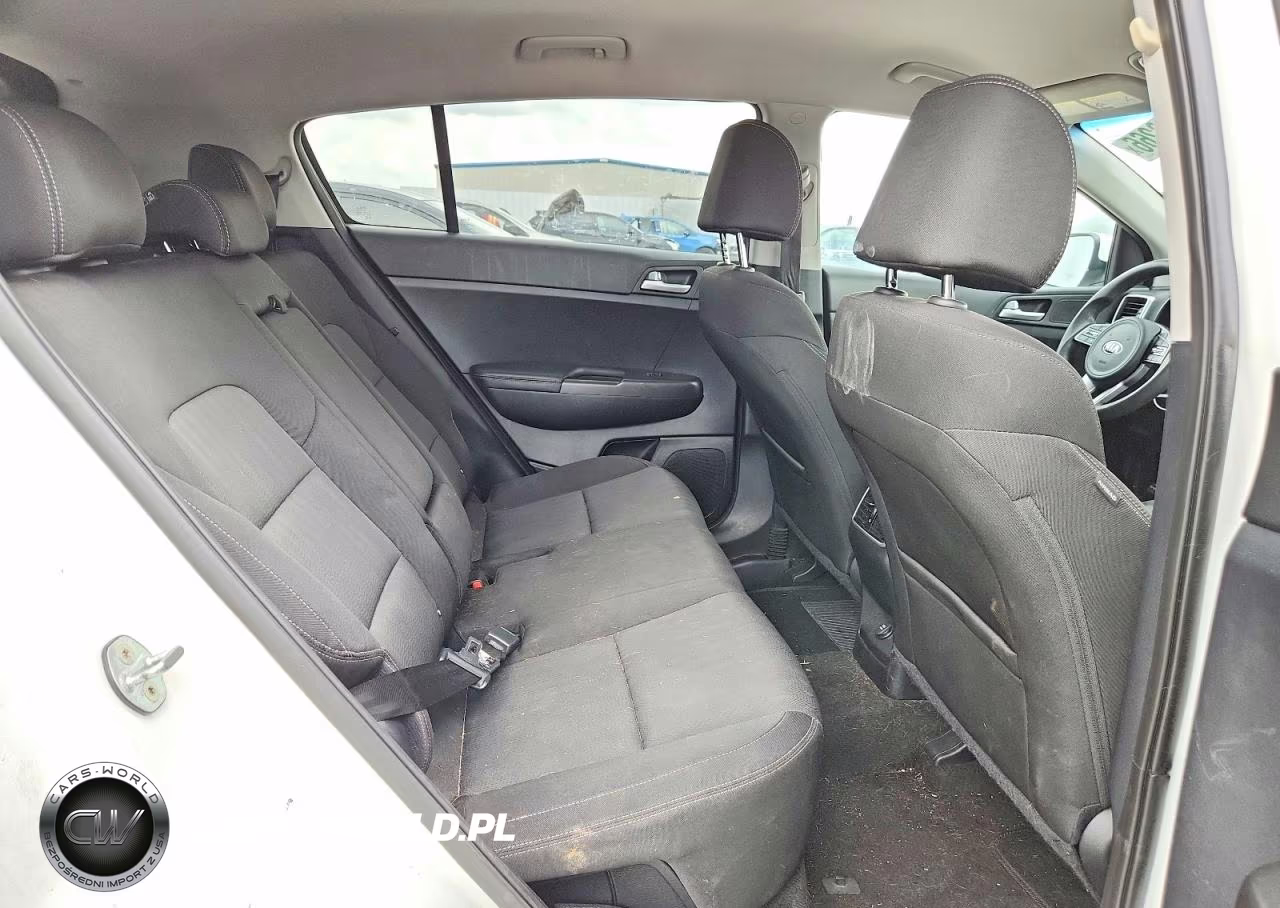 2020 Kia Sportage Lx VIN:KNDPM3AC4L7812247 - 11