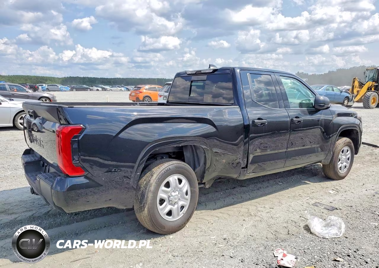 2025 Toyota Tundra Sr VIN:5TFKB5DA0SX264090 - 3