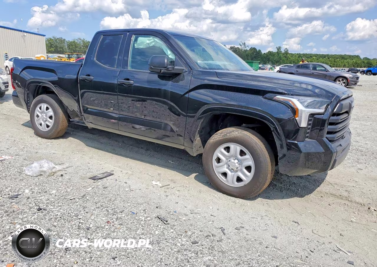 2025 Toyota Tundra Sr VIN:5TFKB5DA0SX264090 - 4