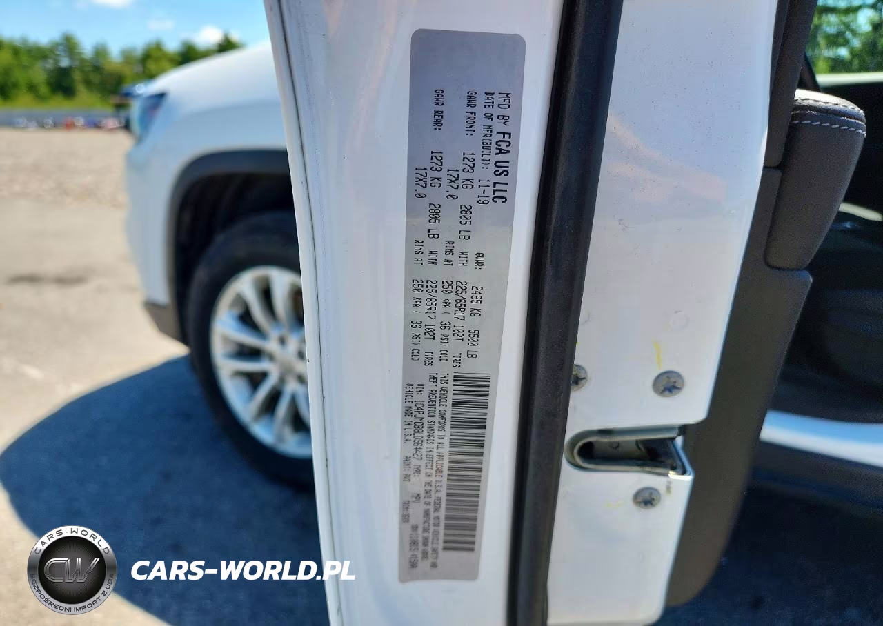 2020 Jeep Cherokee Latitude VIN:1C4PJMCB8LD564427 - 12
