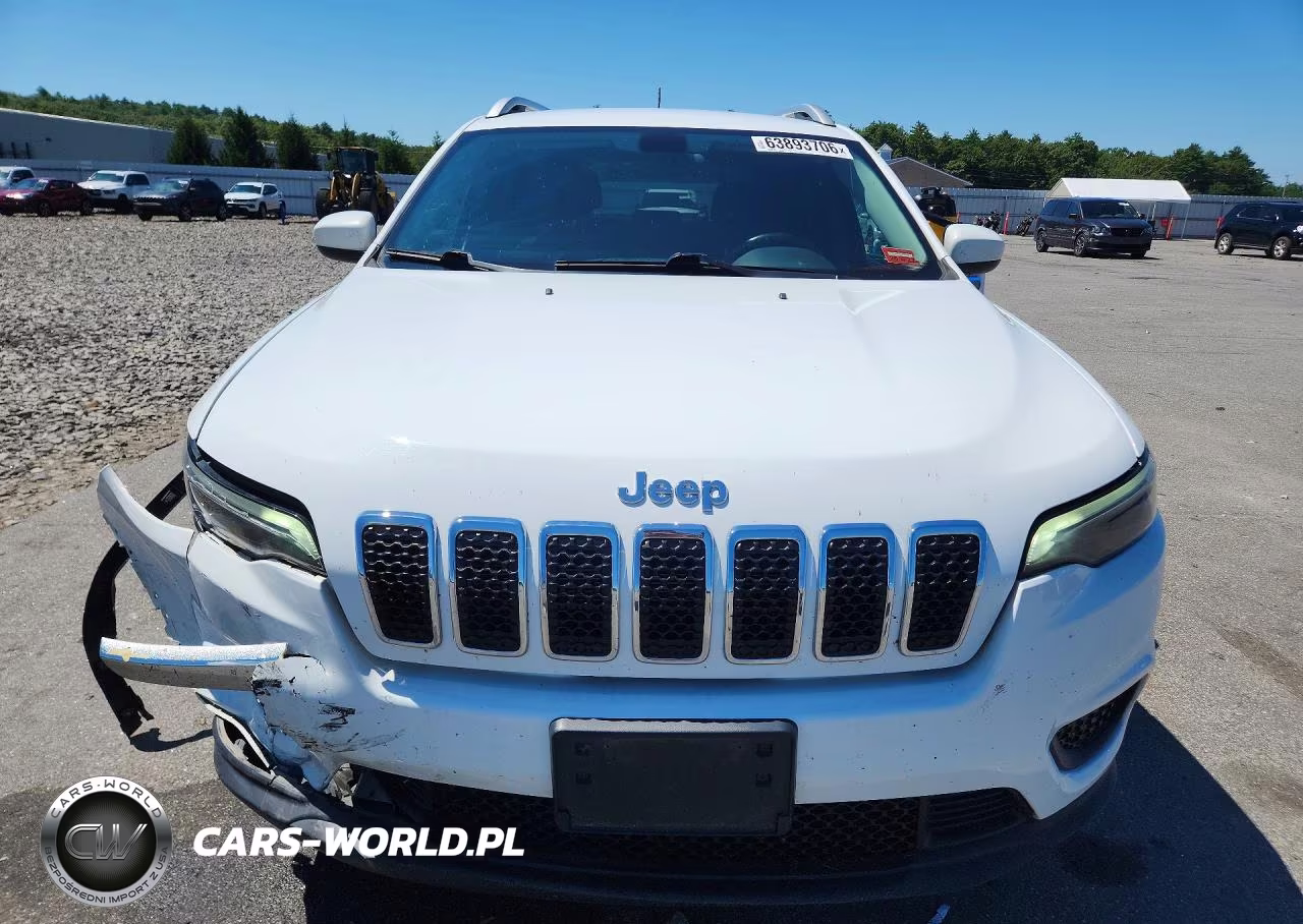 2020 Jeep Cherokee Latitude VIN:1C4PJMCB8LD564427 - 5