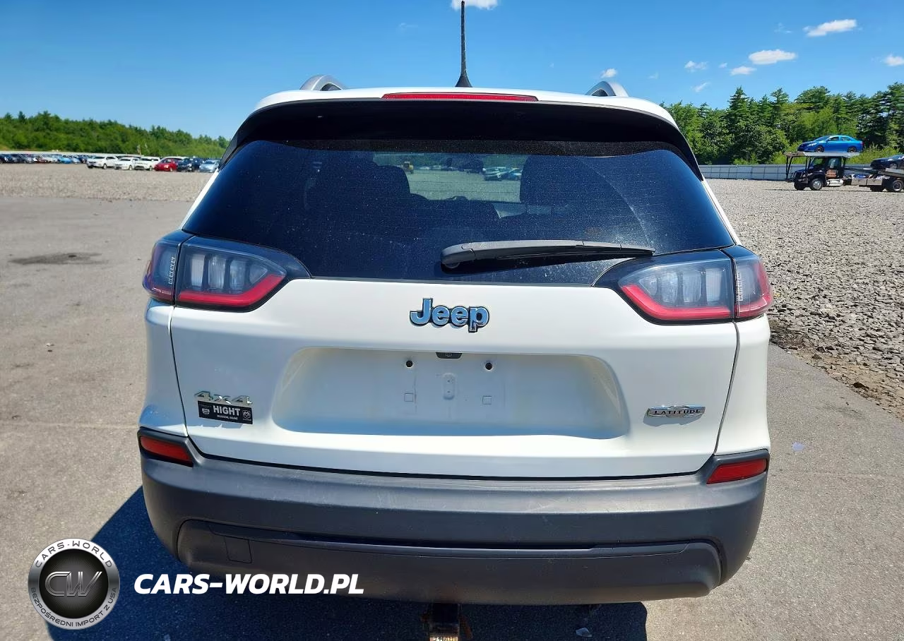 2020 Jeep Cherokee Latitude VIN:1C4PJMCB8LD564427 - 6