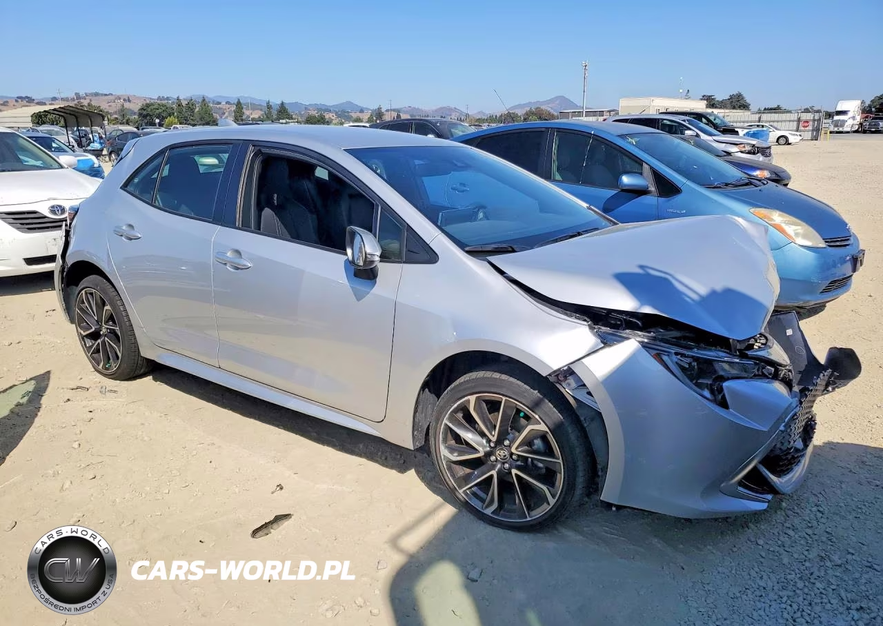 2022 Toyota Corolla Xse VIN:JTNC4MBE5N3149815 - 4