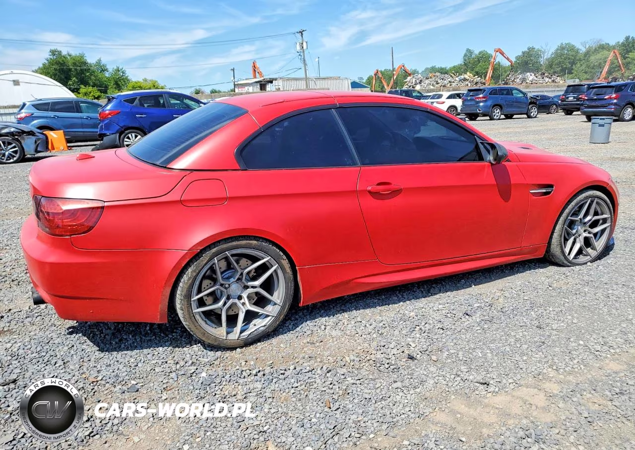 2011 BMW M3 VIN:WBSDX9C55BE399138 - 3