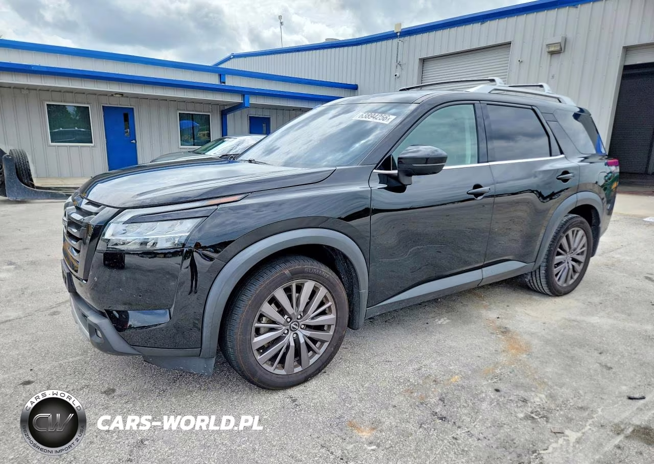 2023 Nissan Pathfinder Sl