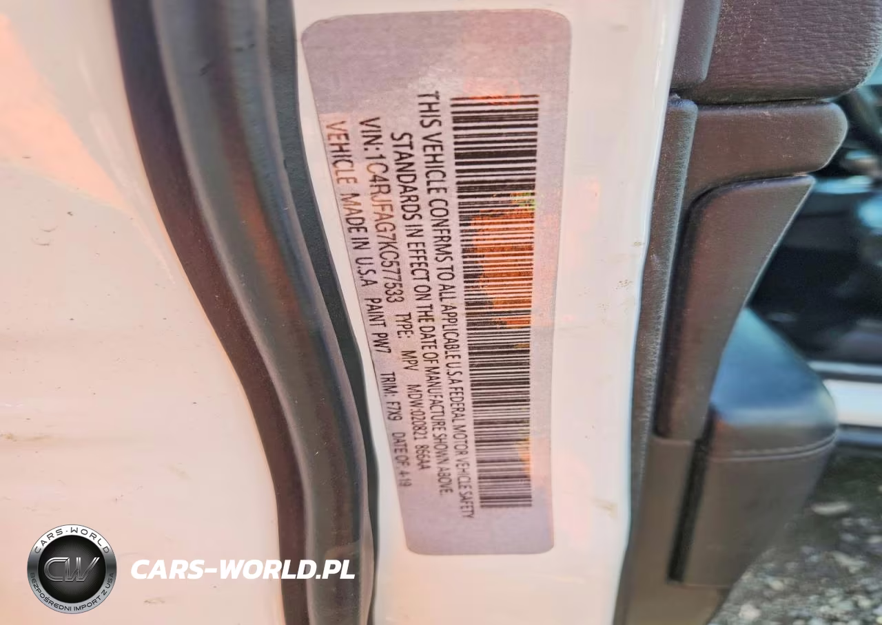 2019 Jeep Grand Cherokee Laredo VIN:1C4RJFAG7KC577533 - 13