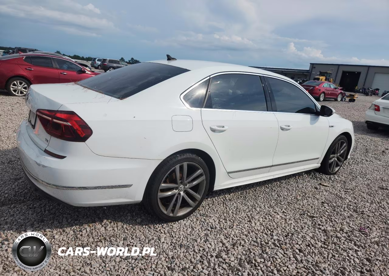 2017 Volkswagen Passat R-Line VIN:1VWDT7A34HC035416 - 3