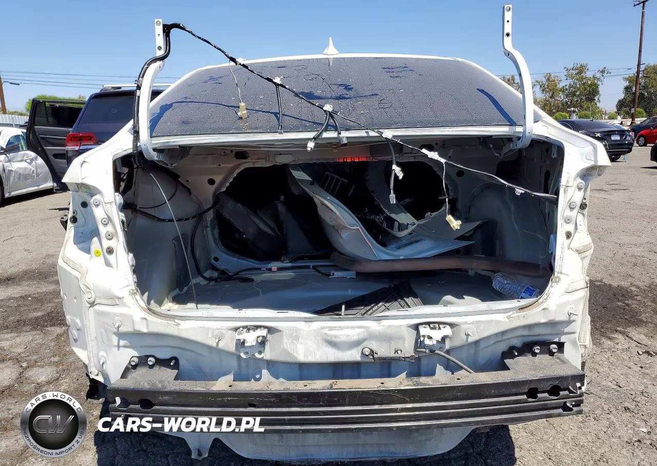 2020 Toyota Corolla Le VIN:JTDEBRBE7LJ026929 - 6