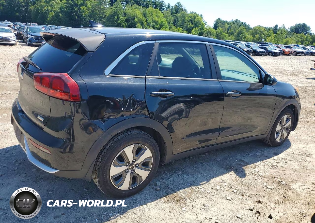 2018 Kia Niro Fe VIN:KNDCB3LC3J5118420 - 3