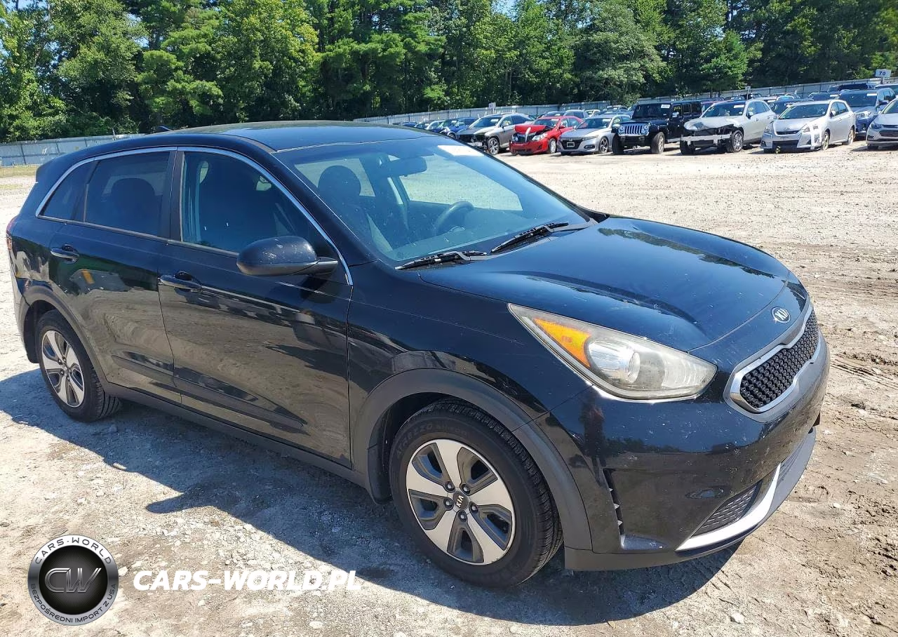 2018 Kia Niro Fe VIN:KNDCB3LC3J5118420 - 4