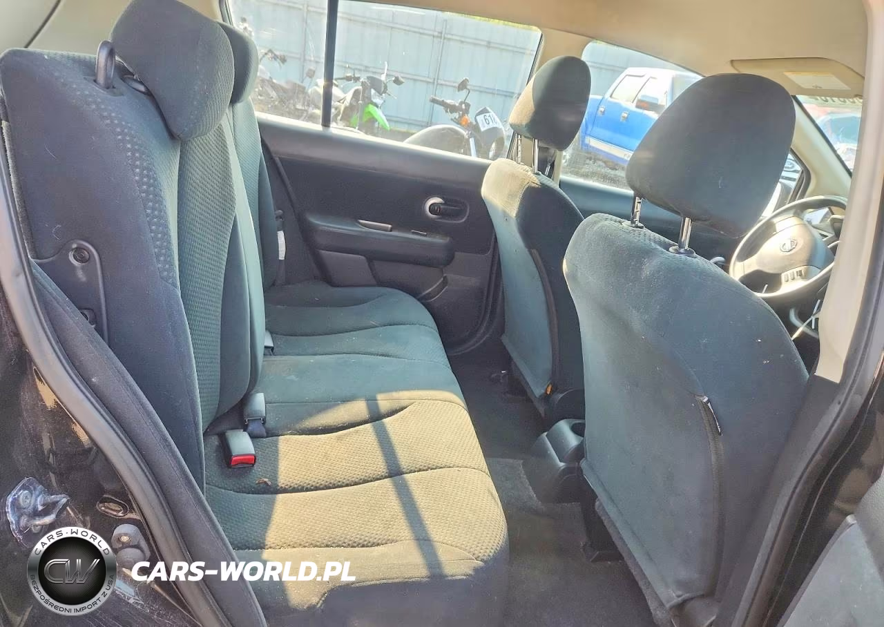 2010 Nissan Versa 1.8 S VIN:3N1BC1CP5AL366719 - 10