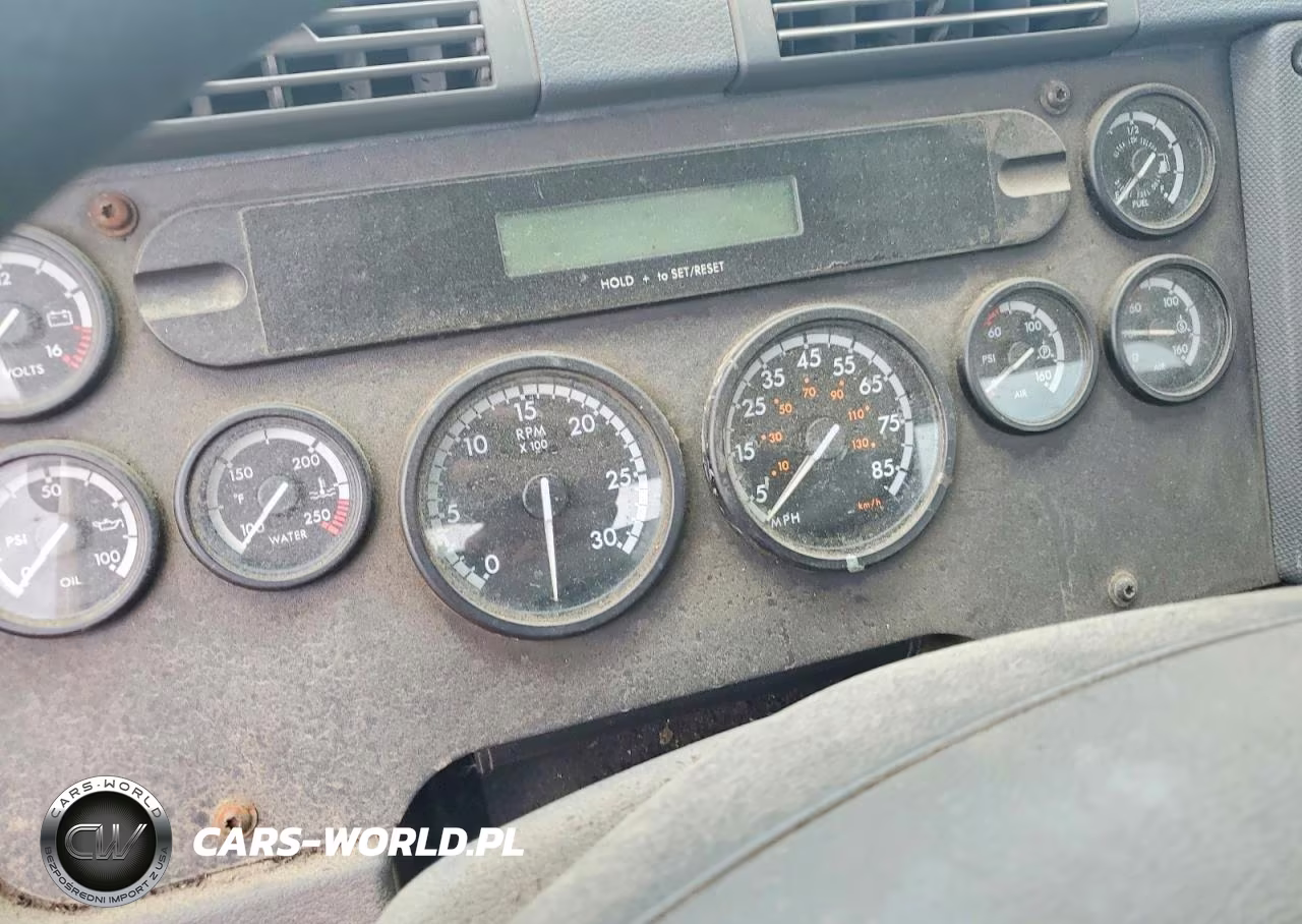2010 Freightliner Cascadia 113 VIN:1FUJGBDV4ALAN6777 - 9