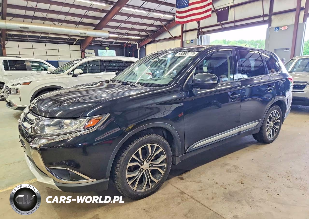 2016 Mitsubishi Outlander Se – zdjęcie 1 z 13
