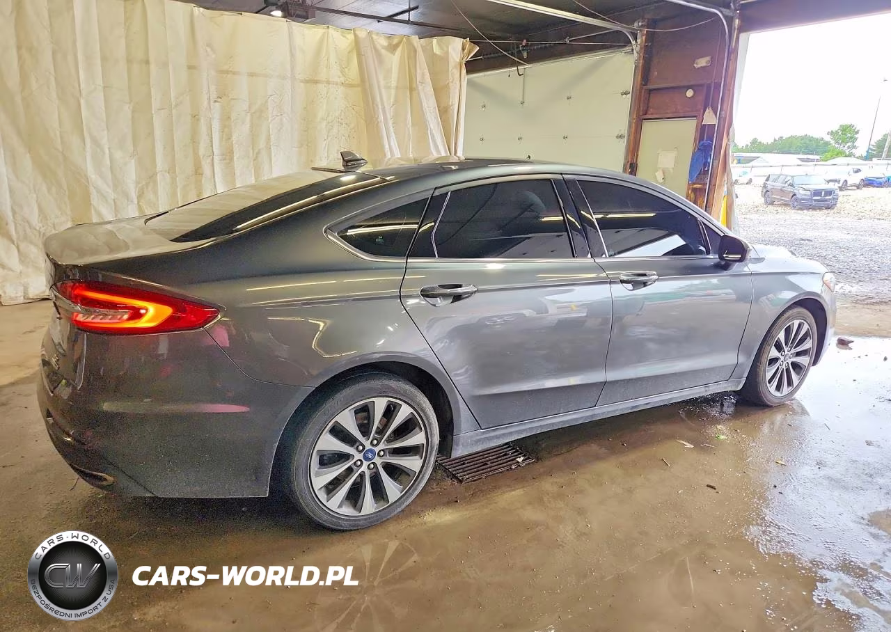 2020 Ford Fusion Se VIN:3FA6P0T97LR165084 - 3
