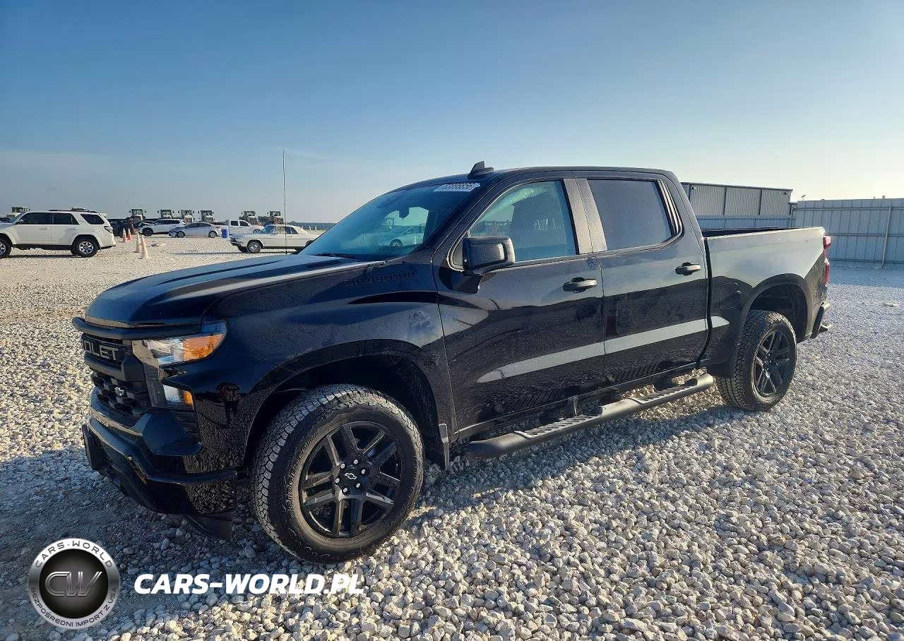 2026 Chevrolet Silverado C1500 Custom – zdjęcie 1 z 12