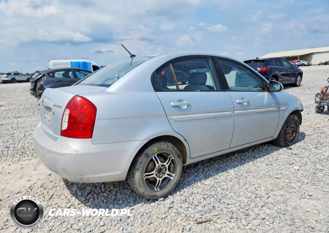2007 Hyundai Accent Gls VIN:KMHCN46C37U156636 - 3