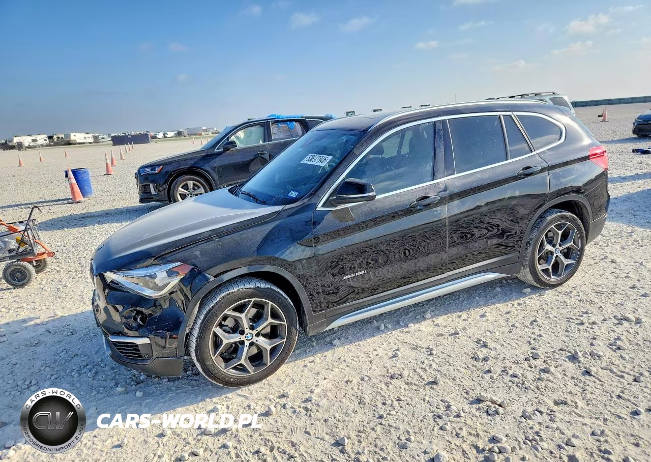 2017 BMW X1 xDrive28I VIN:WBXHT3Z32H4A57108 - 1