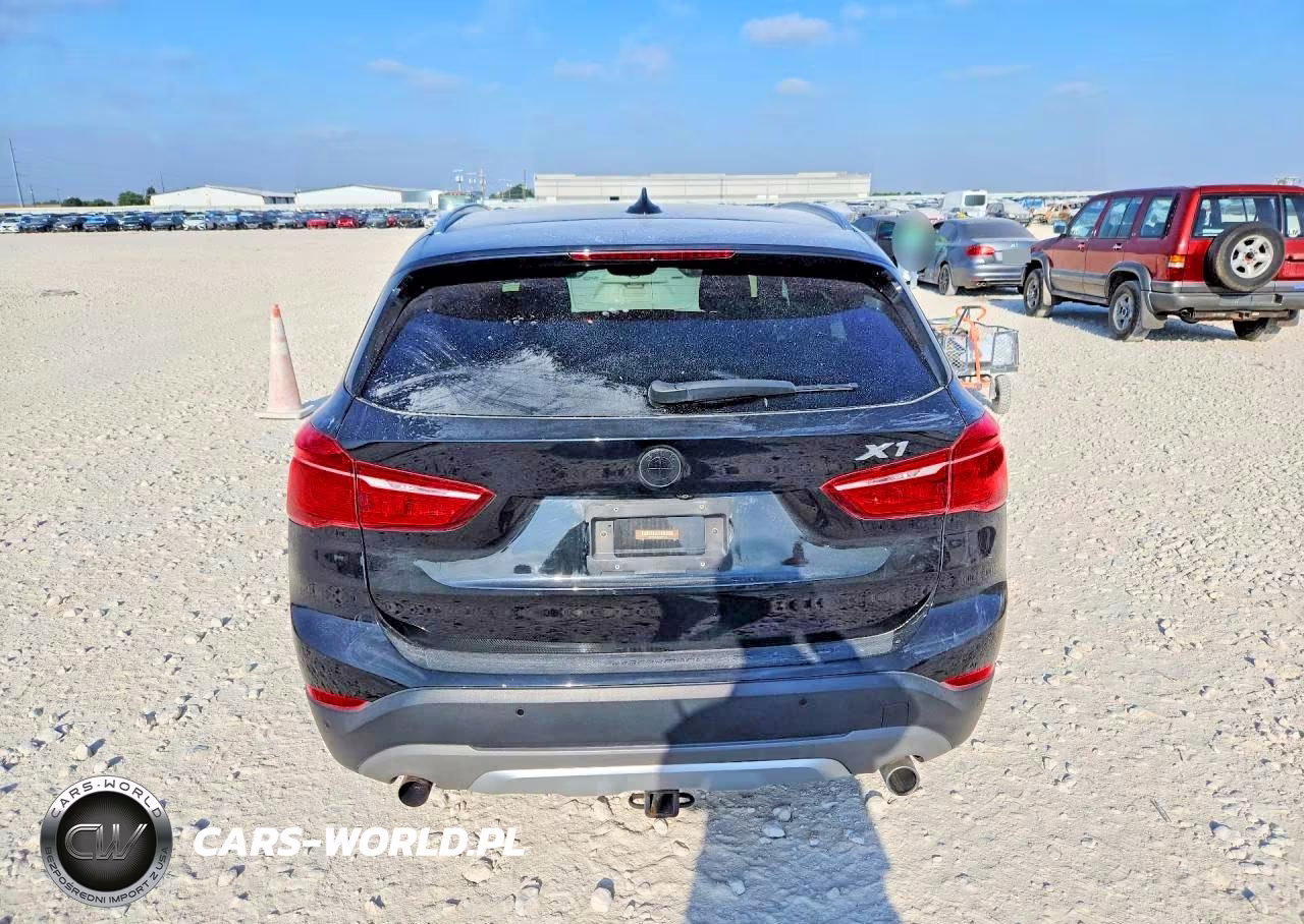 2017 BMW X1 xDrive28I VIN:WBXHT3Z32H4A57108 - 6