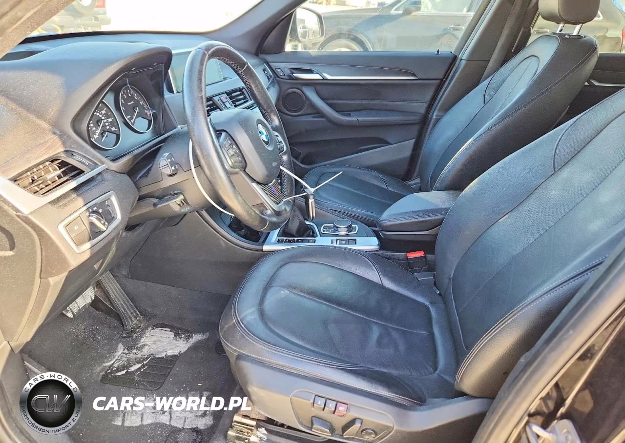 2017 BMW X1 xDrive28I VIN:WBXHT3Z32H4A57108 - 7