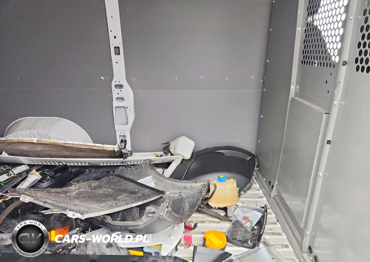 2021 Ram Promaster 1500 Delivery Van VIN:3C6LRVAG4ME567473 - 11
