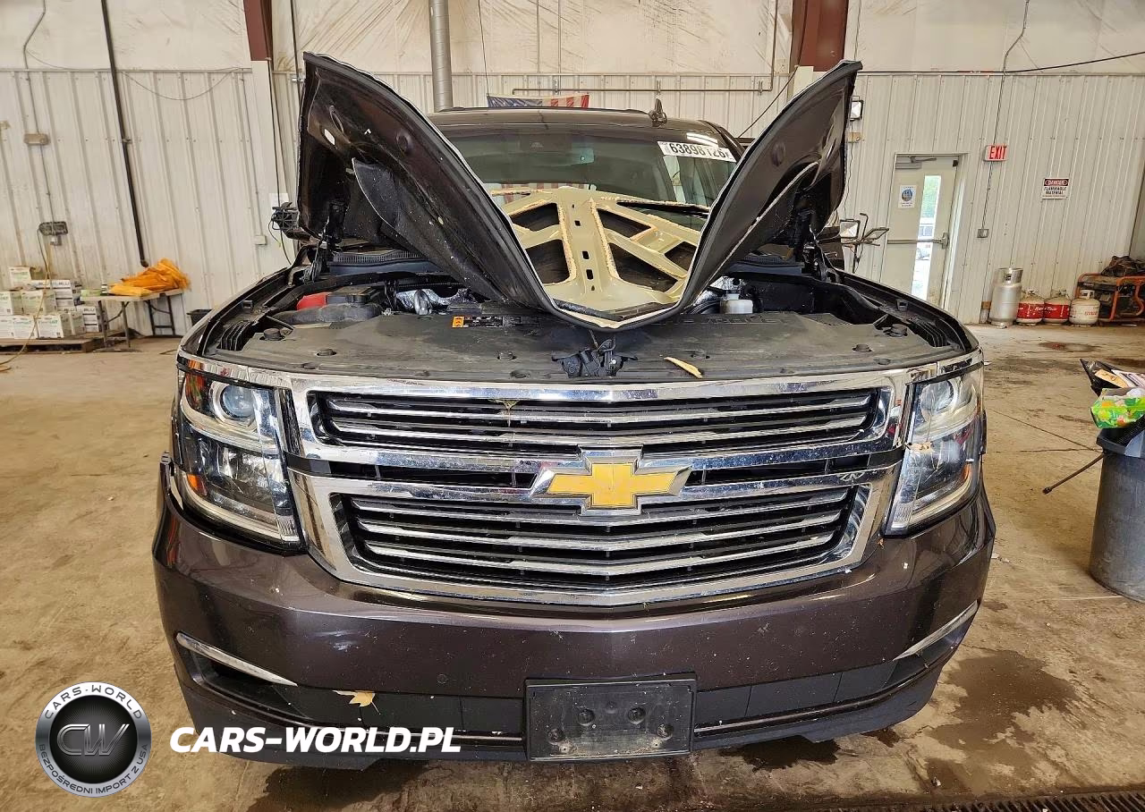 2018 Chevrolet Suburban K1500 Premier VIN:1GNSKJKC0JR296206 - 5