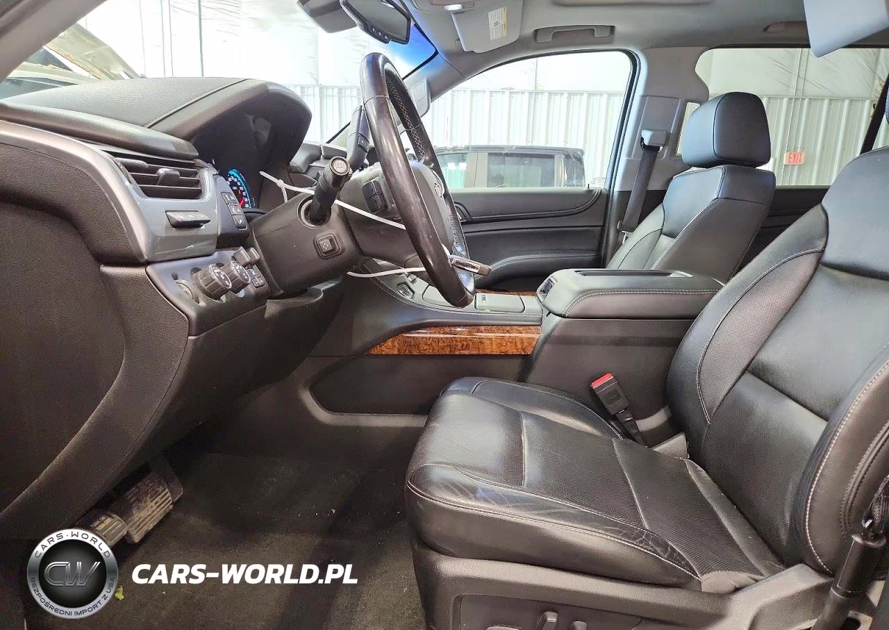 2018 Chevrolet Suburban K1500 Premier VIN:1GNSKJKC0JR296206 - 7