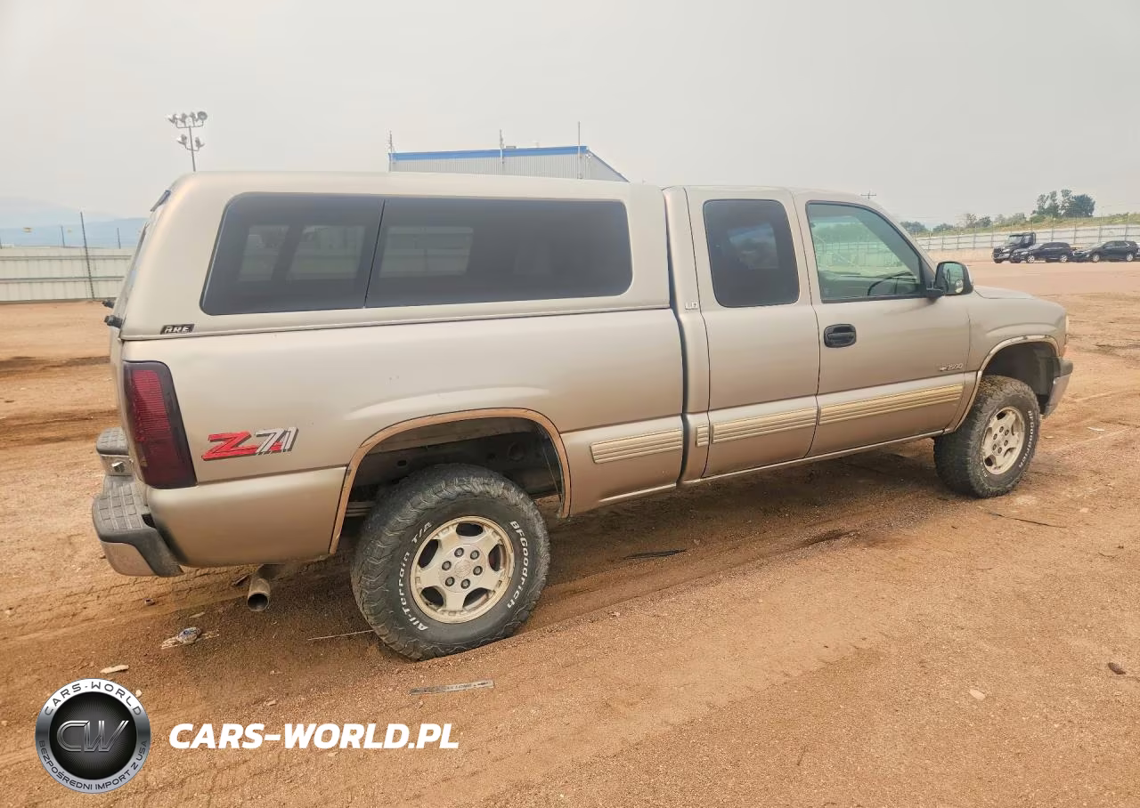1999 Chevrolet Silverado K1500 VIN:1GCEK19T7XE174776 - 3