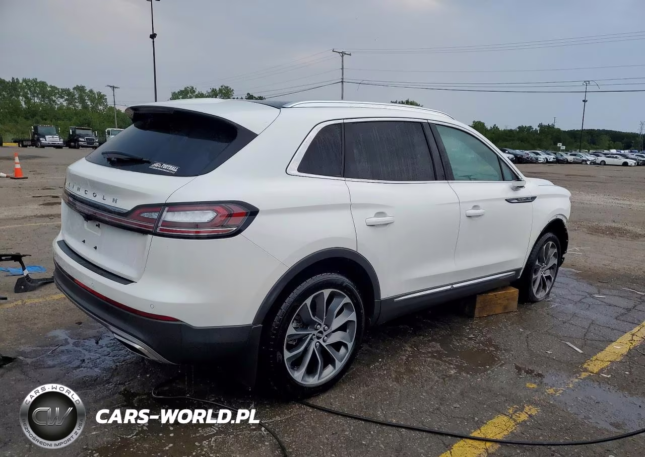 2022 Lincoln Nautilus Reserve VIN:2LMPJ8KP7NBL15050 - 3