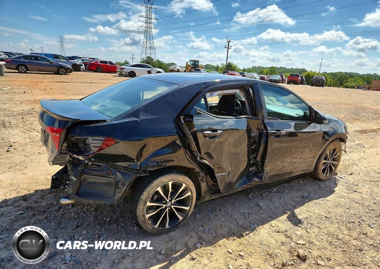2018 Toyota Corolla Se VIN:2T1BURHE8JC988704 - 3