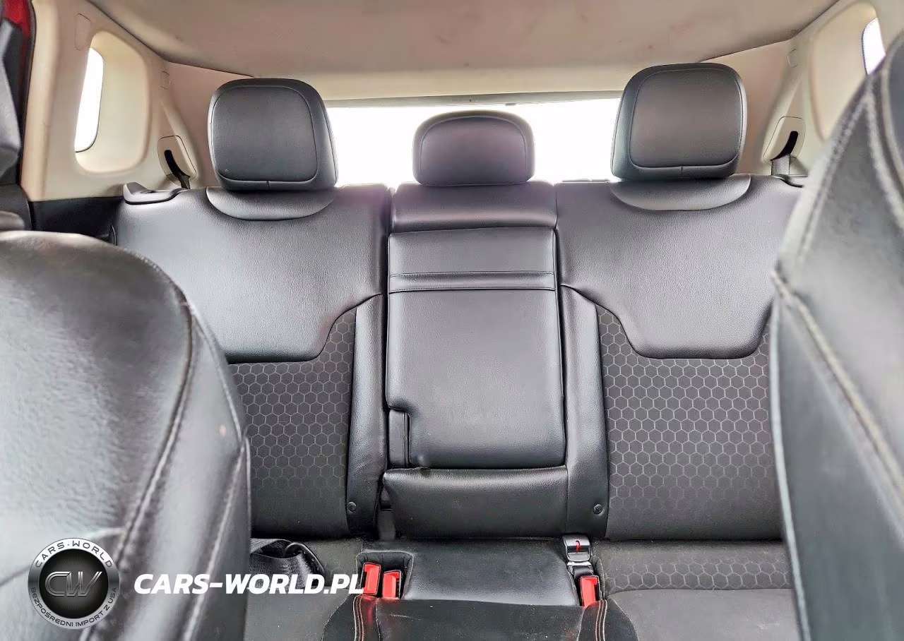 2018 Jeep Compass Latitude VIN:3C4NJCBB1JT293432 - 10